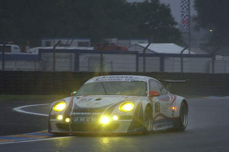 Autorlando Sport Porsche'n som Lars Erik Nielsen og Allan Simonsen kørte til en 3. plads i GT2 klassen.